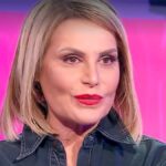 Isola dei Famosi, Simona Ventura nuova opinionista ufficiale? Le parole della conduttrice