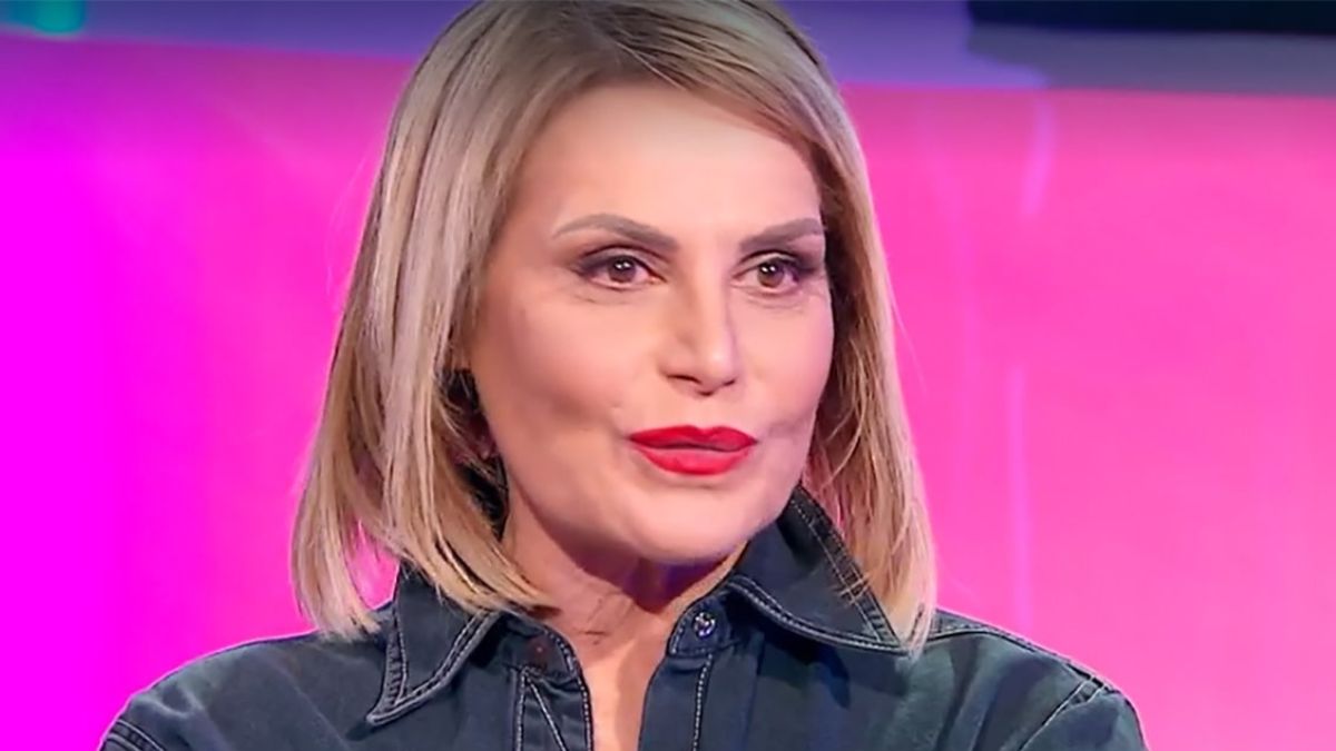 Isola dei Famosi, Simona Ventura nuova opinionista ufficiale? Le parole della conduttrice