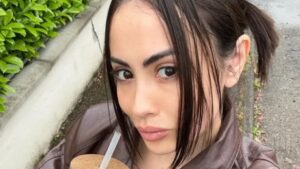 Uomini e Donne, Chiara Rabbi replica alle critiche post dichiarazioni sulla madre!