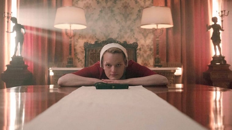 Dalle Pagine allo Schermo: Le 7 Serie TV Ispirate a Opere Letterarie Classiche che Devi Vedere Dalle Pagine allo Schermo: Le 7 Serie TV Ispirate a Opere Letterarie Classiche che Devi Vedere